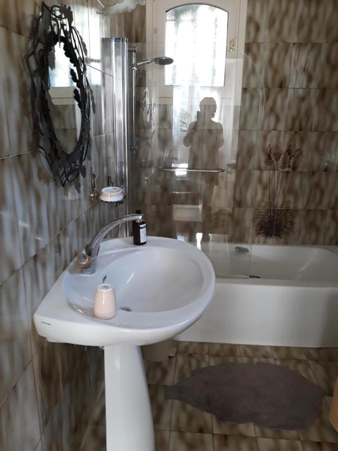 Chambre D'Hotes La Citadelle Lardier-et-Valenca 外观 照片