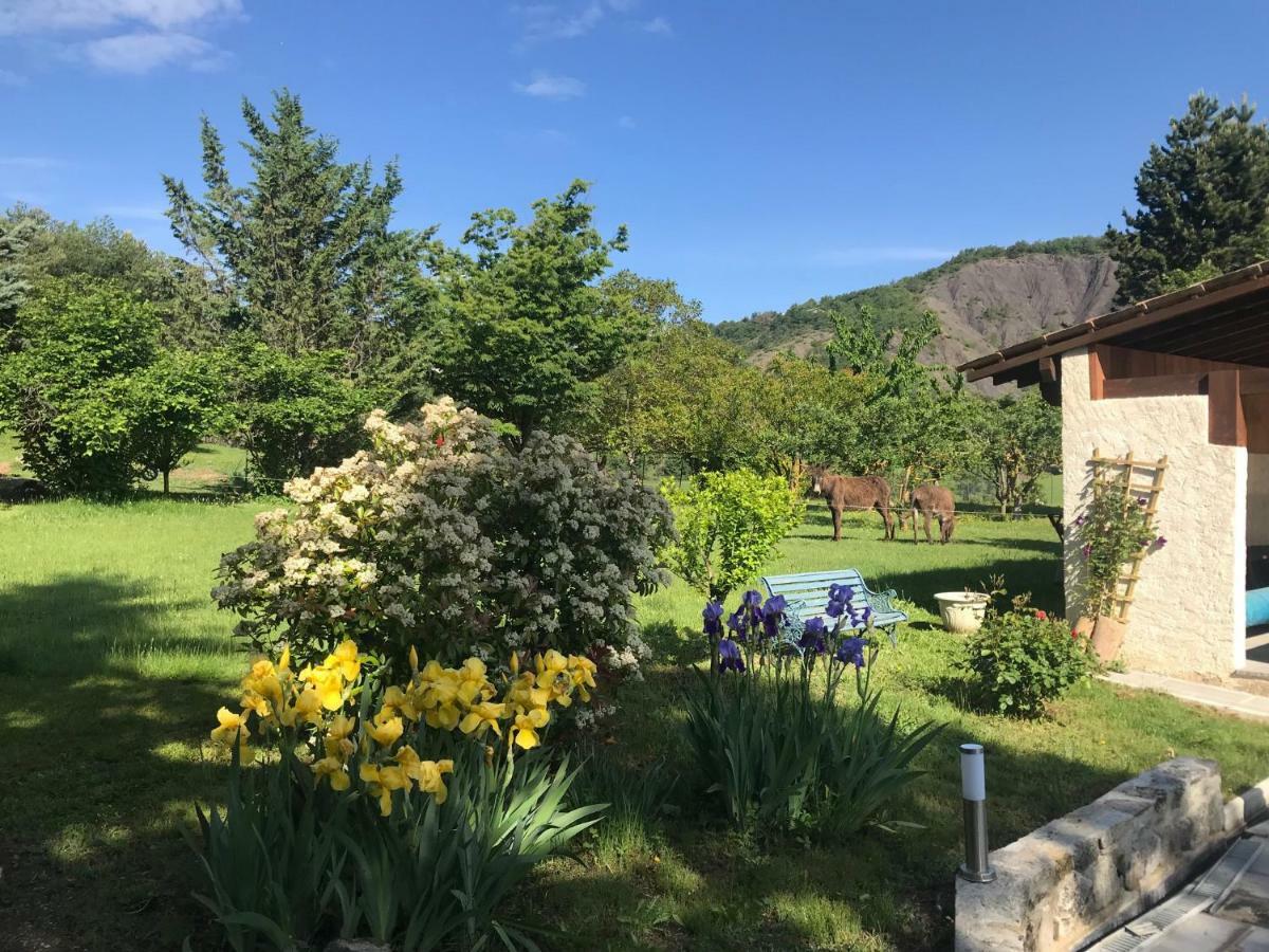 Chambre D'Hotes La Citadelle Lardier-et-Valenca 外观 照片